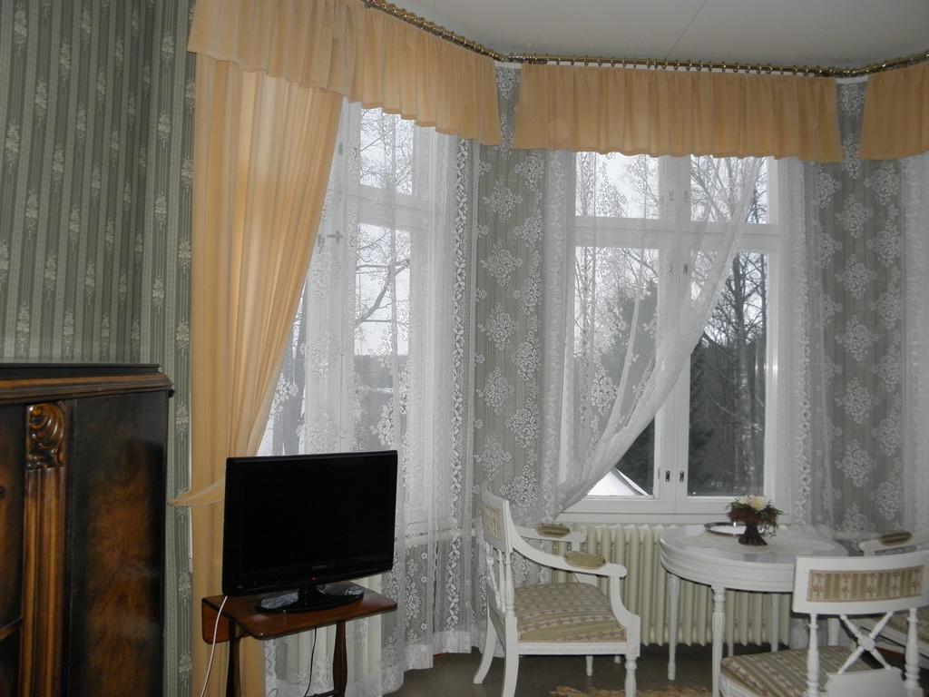 Neitsytniemen Kartano Bed & Breakfast Imatra Exterior photo